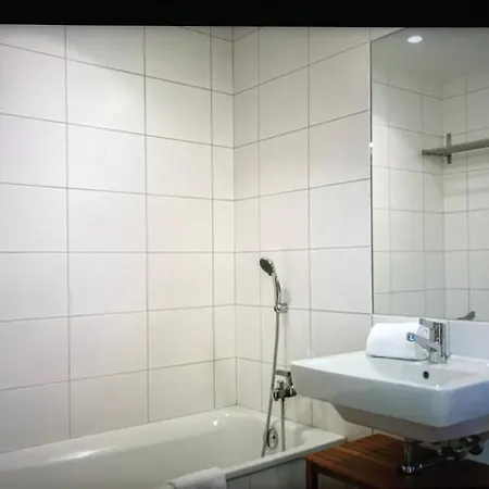 דירה Christian's Alpine Elegance - 5-bedroom Chalet *